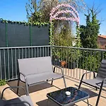 Holiday home Indipendente, 500 Mt Da Ferrari *